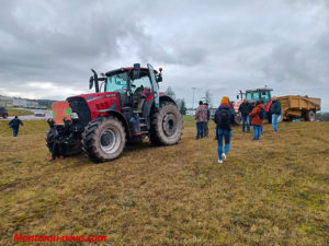 Réactualisé – Agriculteurs en colère en convoi