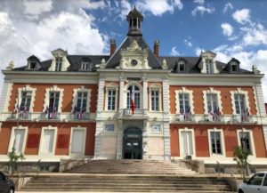 Services civiques à Montceau-les-Mines
