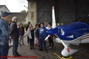 Aérodrome de Pouilloux visite  par les écoles de l’exposition