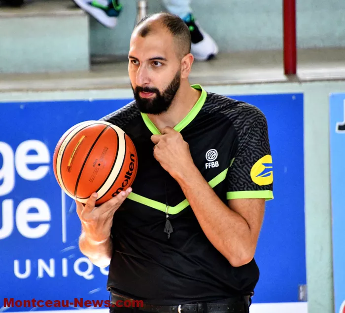 basket-0810243