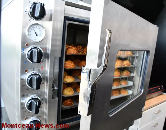 cantine-lycee-0110243