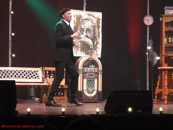 gis-spectacle-12102415