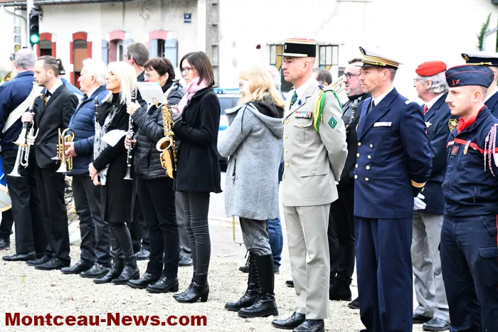 mont-commemo-121124161028
