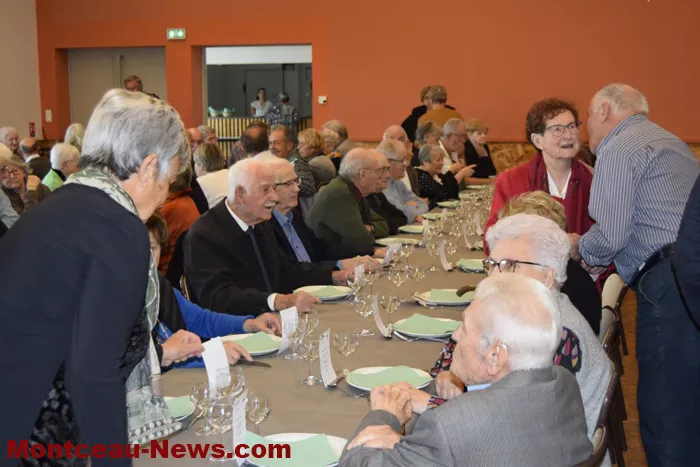 repas-anciens-111124161028