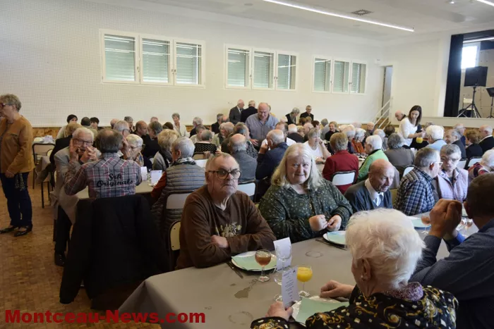 repas-anciens-111124161033