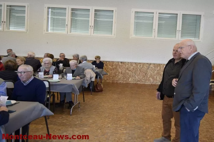 repas-anciens-111124161040