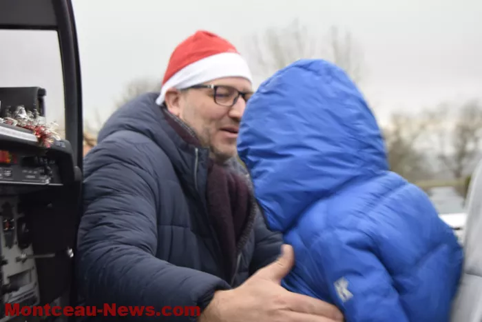 pere-noel-pouilloux-151224161033