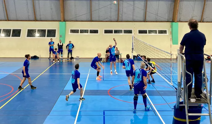 volley-081224161025