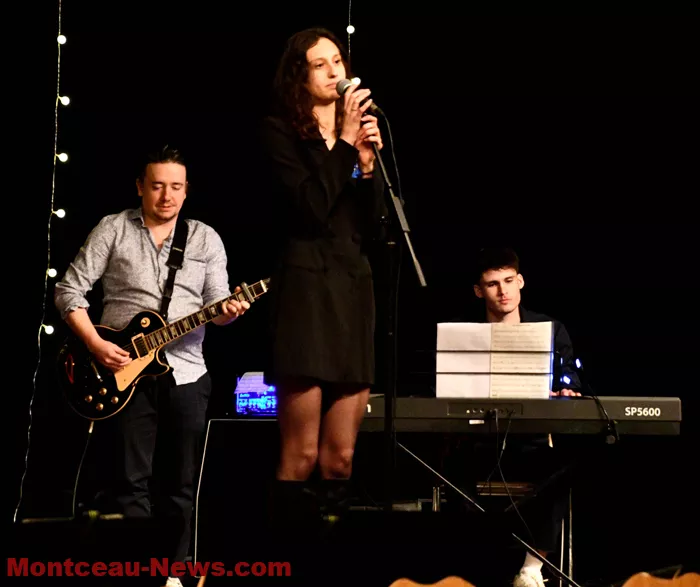 emma-concert-120125161032