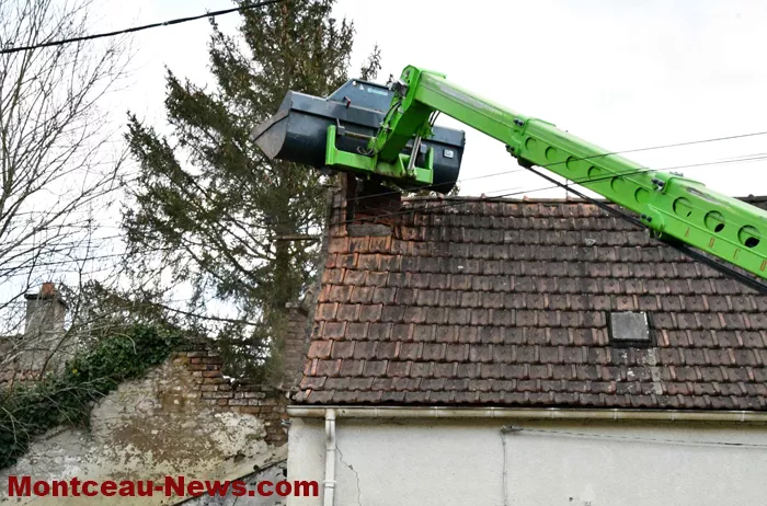 maison-peril-070125161028