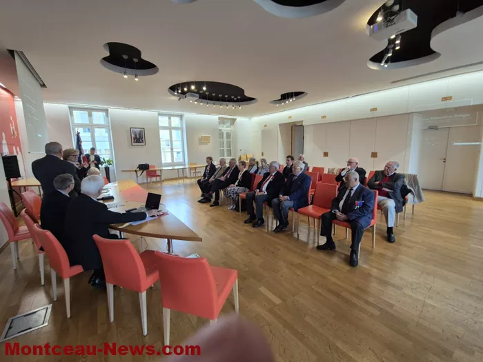 legion honneur-ag-180425161025