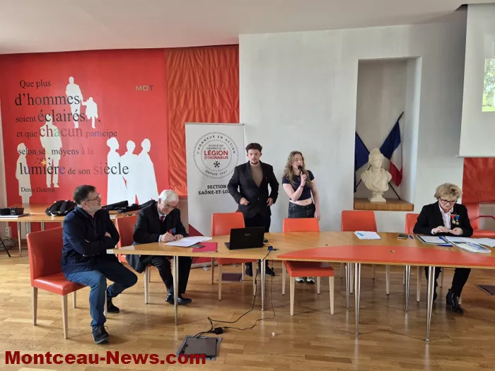 legion honneur-ag-180425161027