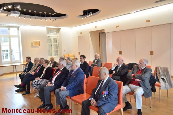 legion honneur-ag-180425161032