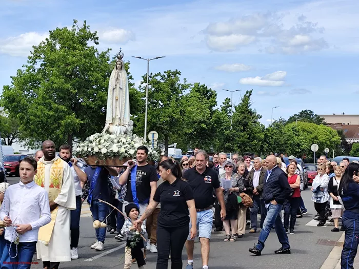 fete-potugais-fatima-300525161071