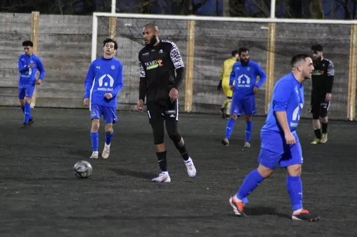 foot-r1-r2-110525161024