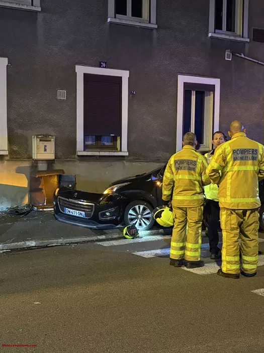 accident-barbes-090625161039