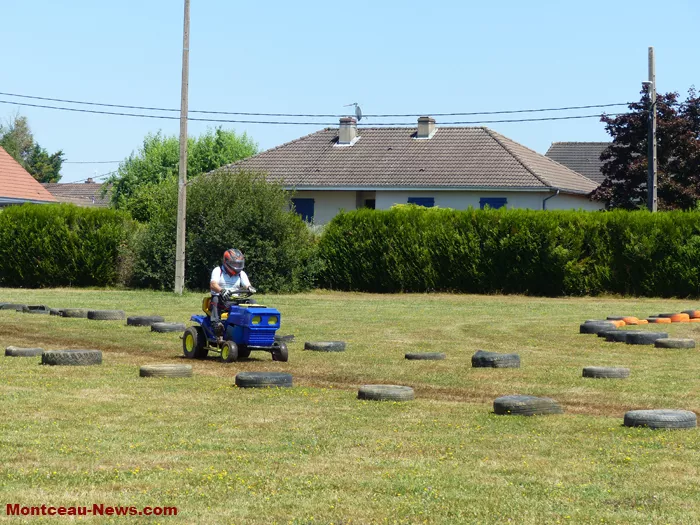 courses-tondeuse-genelard-220625161053