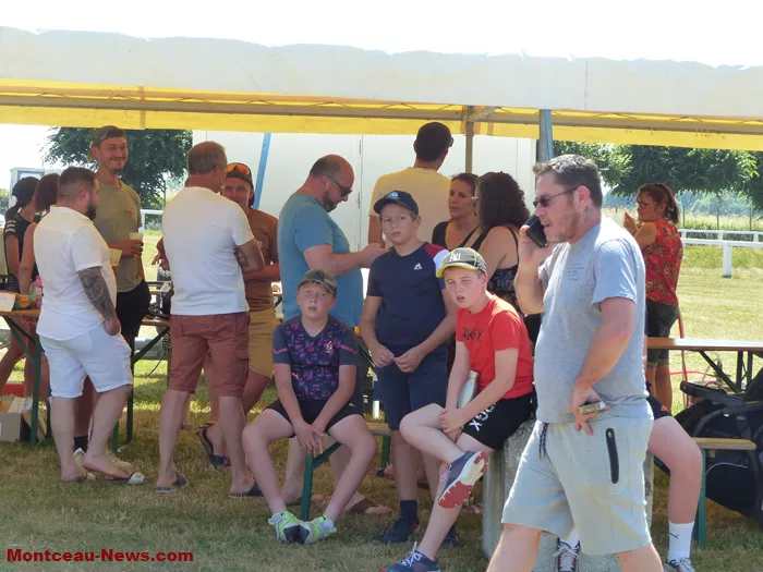 courses-tondeuse-genelard-220625161080