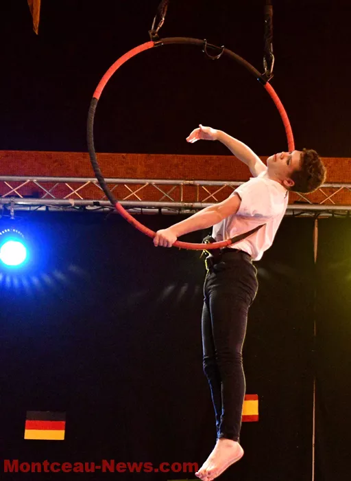 fin-gus-circus-300625161024