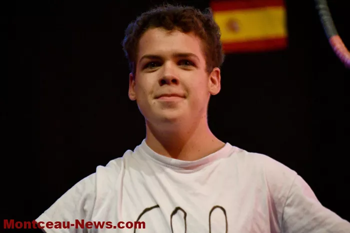 fin-gus-circus-300625161046