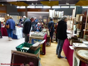 livre-cloitre-paray-le-monial-280525161027