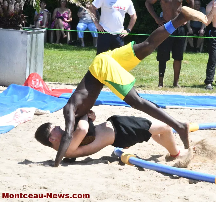 lutte-plage-010625161038