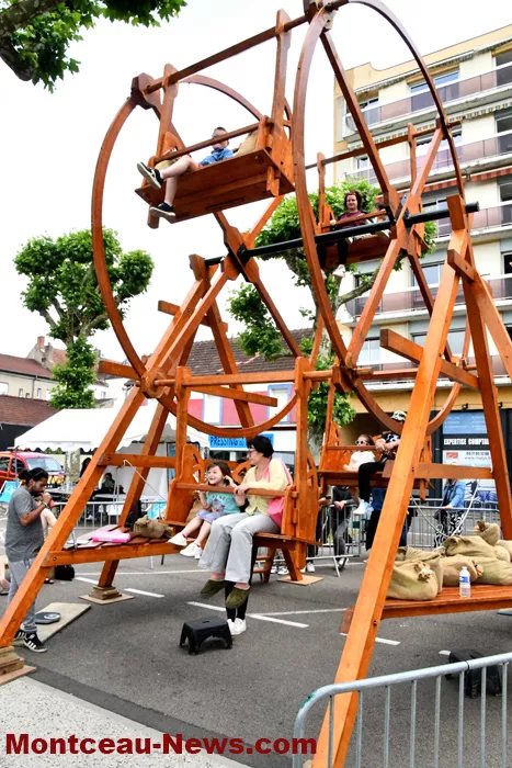 montceau-fete-canal-090625161044