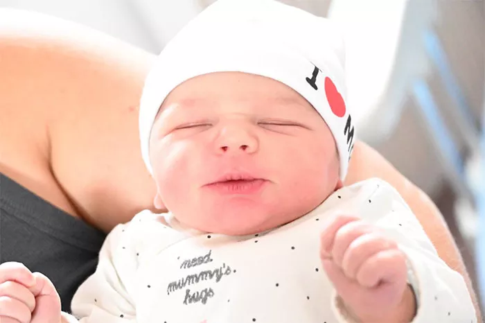 bebe-nael-2207257