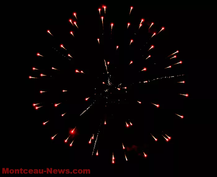 feu-artifice-montceau-140725161027