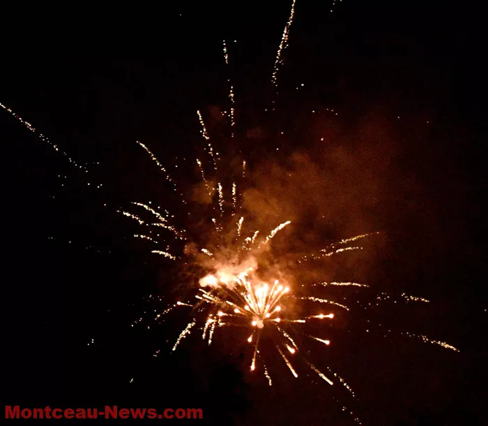 feu-artifice-montceau-140725161031