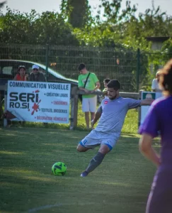 foot-yanis-130825161024