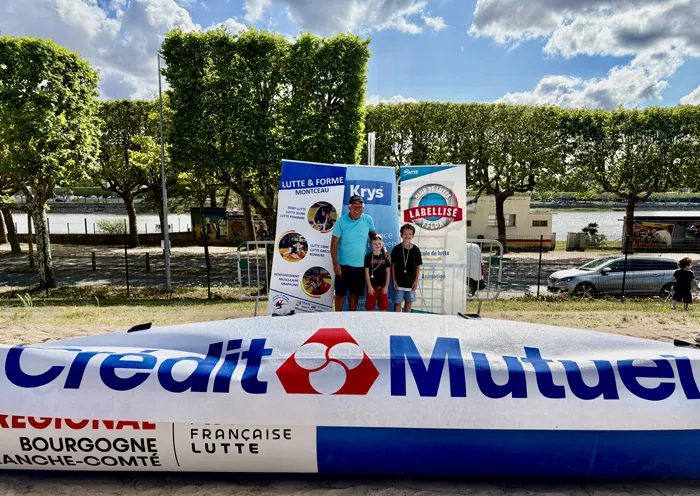 lutte-030825161049