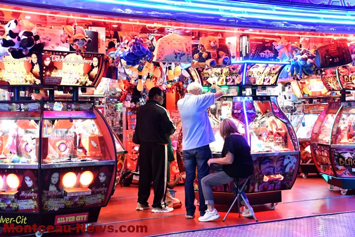 fete-foraine-nocturne-040925161033
