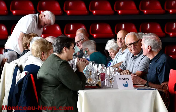 repas-aines-st-vallier-150925161030