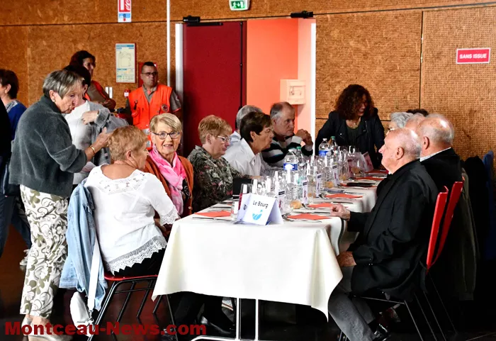 repas-aines-st-vallier-150925161031