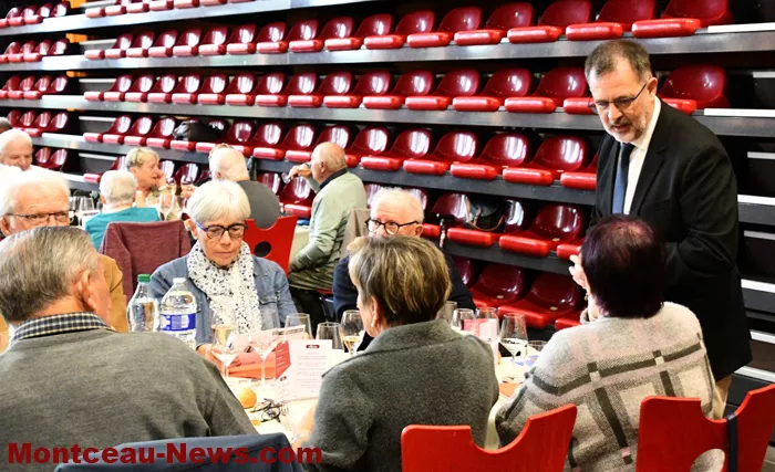 repas-aines-st-vallier-150925161037
