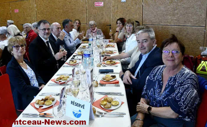 repas-aines-st-vallier-150925161043