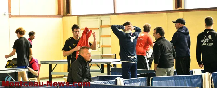 tennis-table-21102510