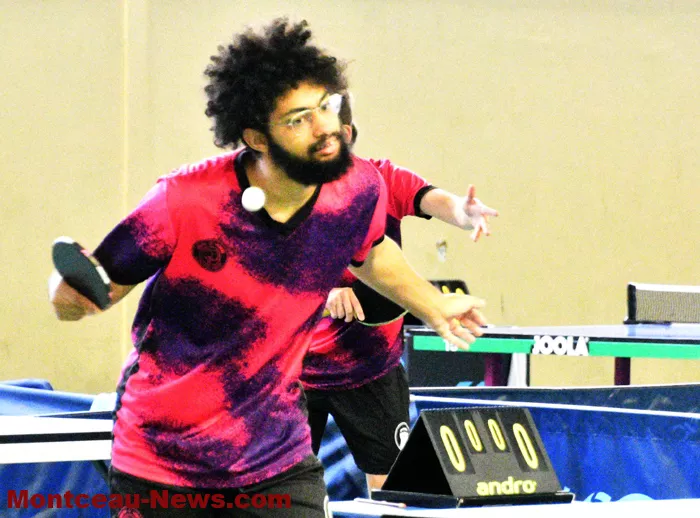 tennis-table-21102516