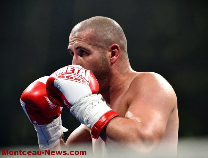 fight-night-091125102