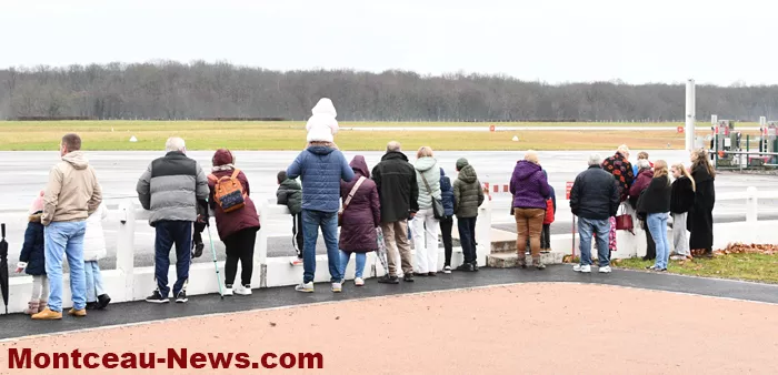 pouillouc avion-noel-2112251