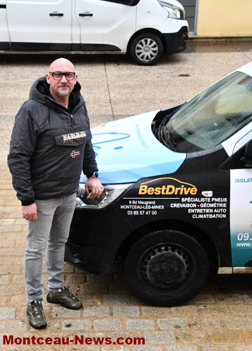 vehicule-ville-montceau-0901265