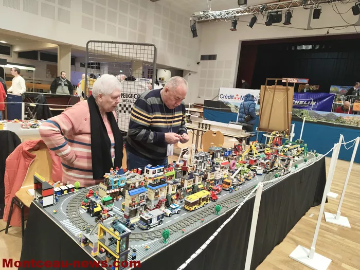 train-model-expo-21022632