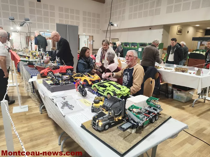 train-model-expo-21022634