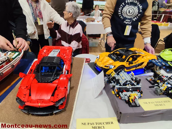 train-model-expo-21022637