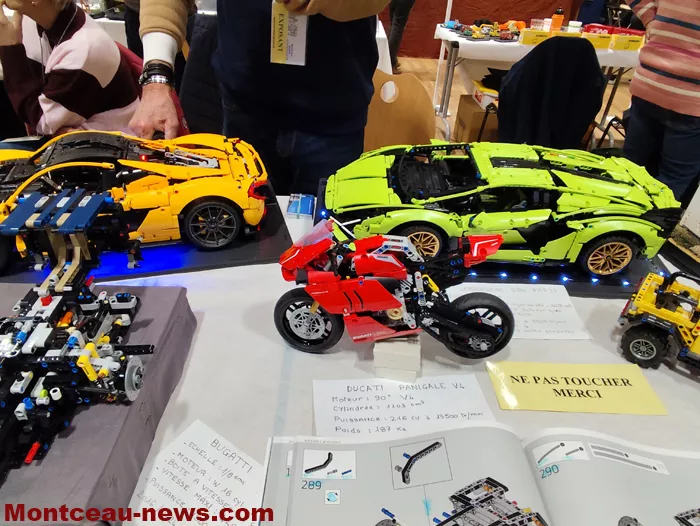 train-model-expo-21022638