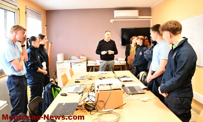 stage-police-1503262