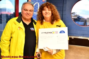 Montceau-les-Mines – remise d’un chèque pour le Téléthon