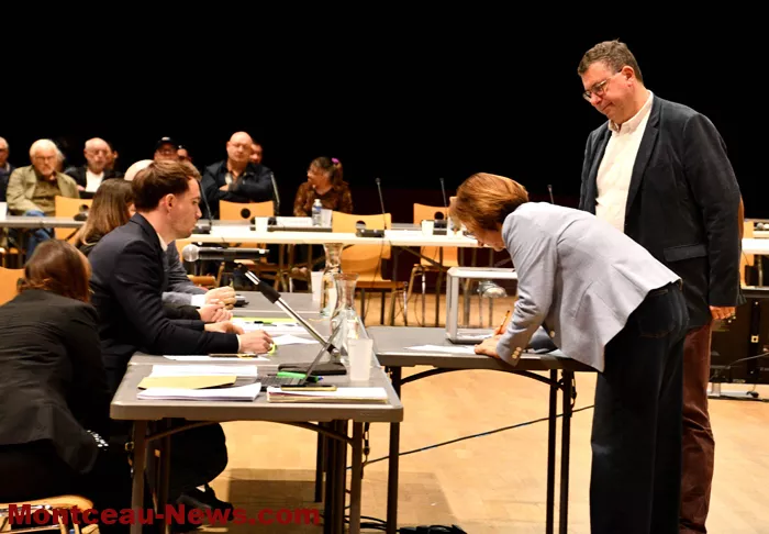 vote-vice-presitent-16042613