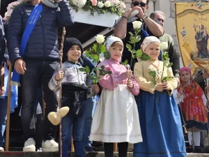 Montceau : Procession de Fatima
